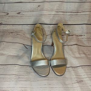 Naturalizer Women’s Kinsley Sandals Silver Size 6.5